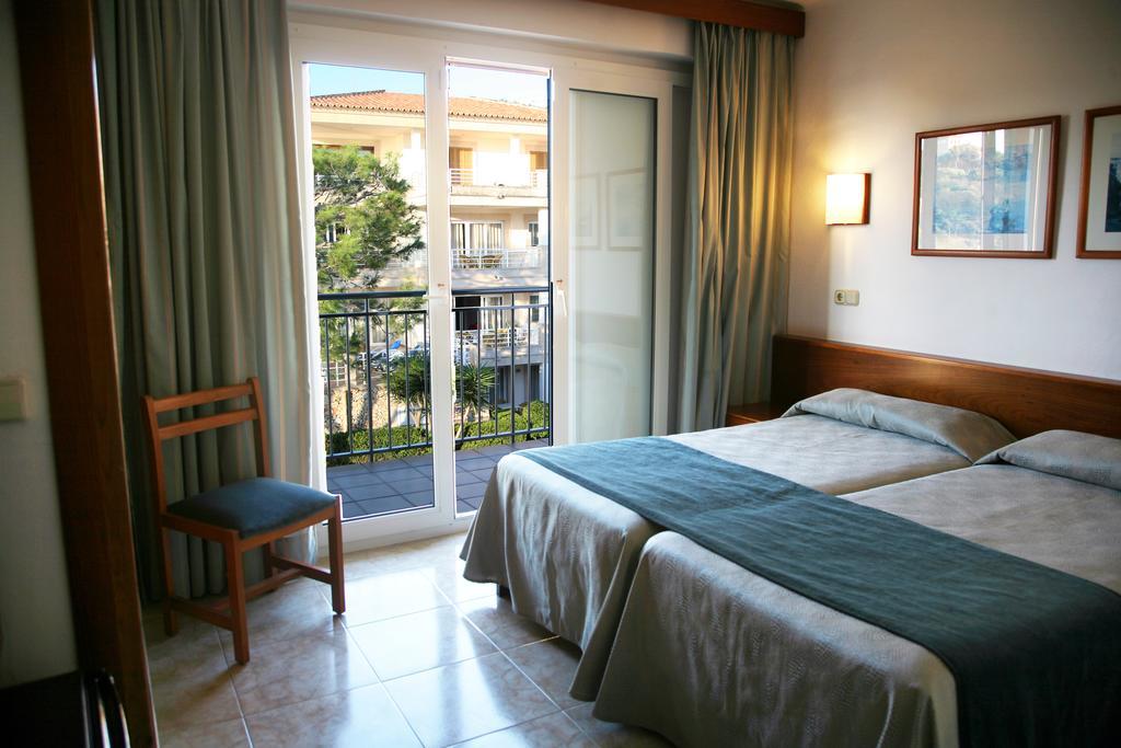 Hotel Villa Sirena Cala Figuera  Exterior photo